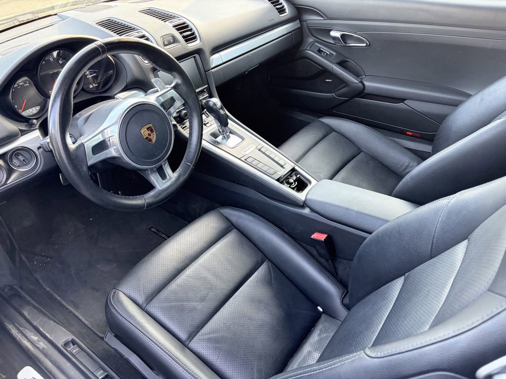 Used 2016 Porsche Cayman RWD image 6