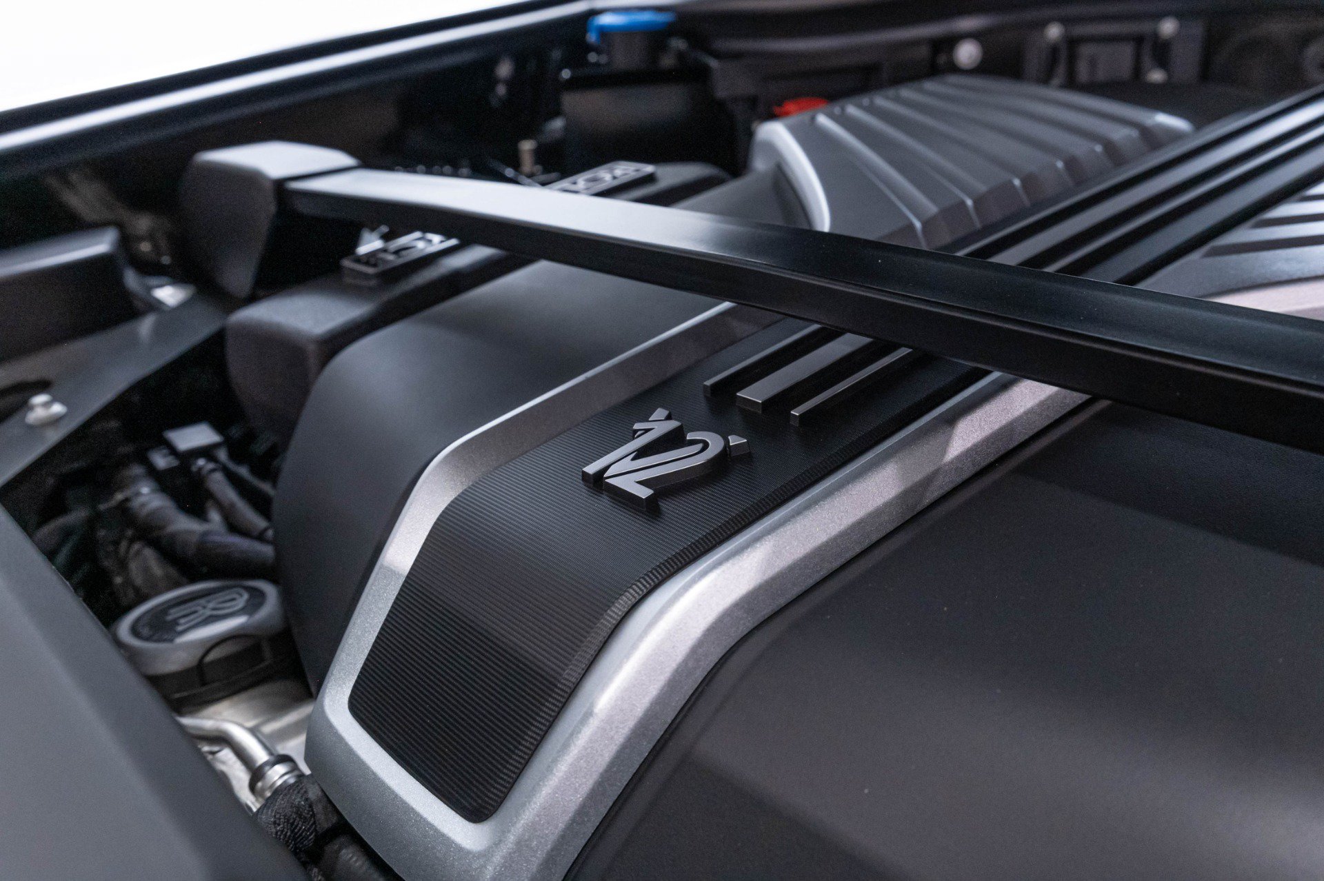 Used 2024 Rolls-Royce Phantom Sedan w/ The Phantom Package RWD image 57