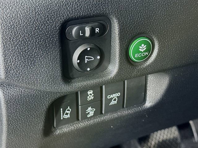 Used 2025 Honda Ridgeline Sport image 21