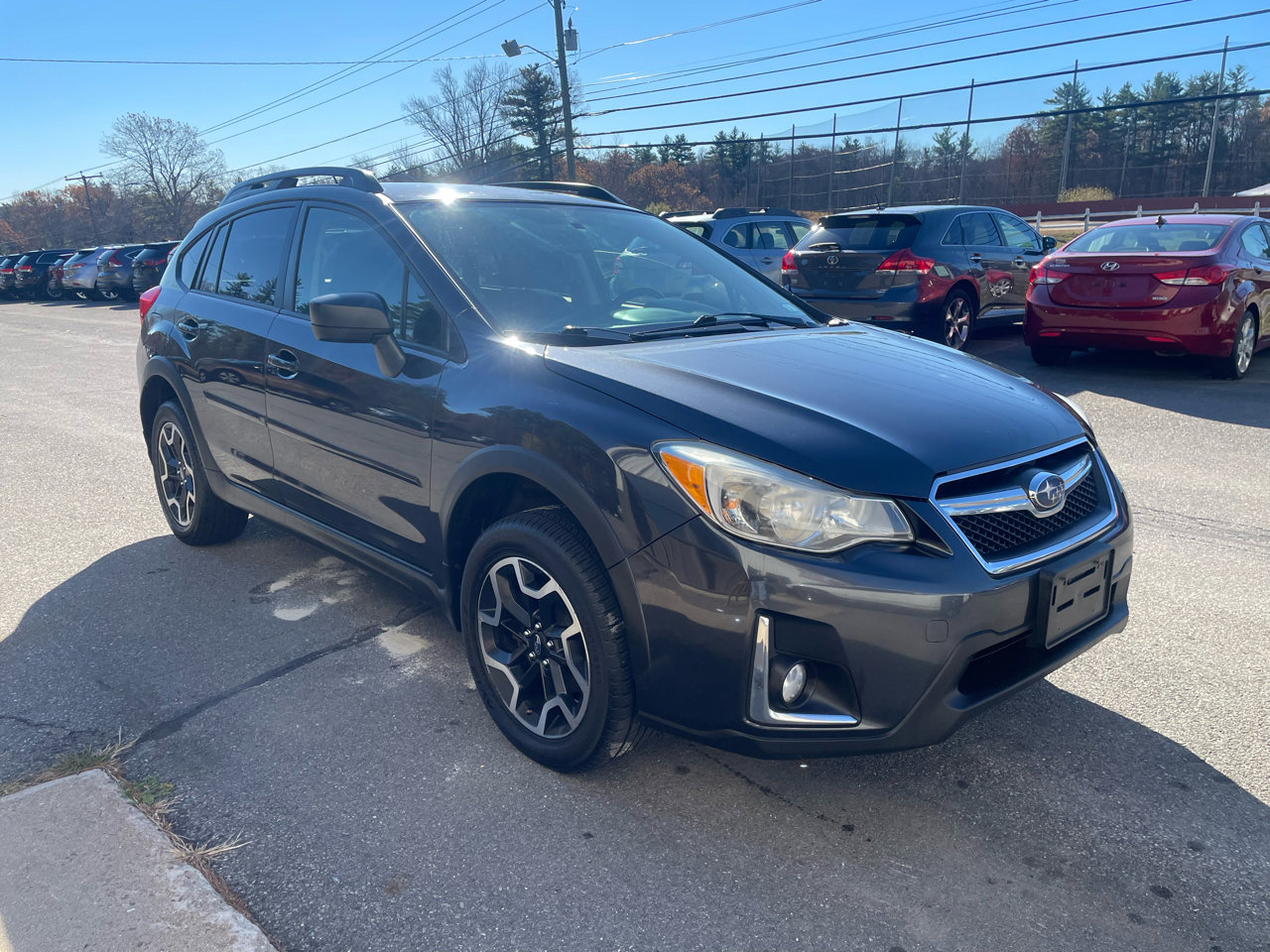 Used 2017 Subaru Crosstrek 2.0i image 3