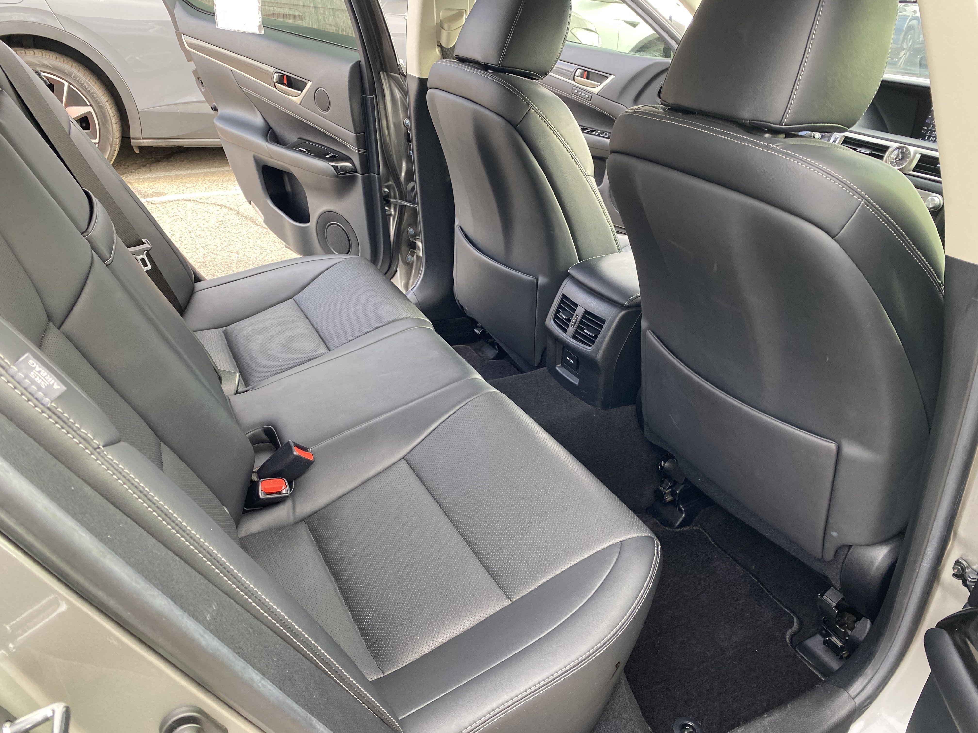 Used 2017 Lexus GS 200t w/ Premium Package RWD image 18