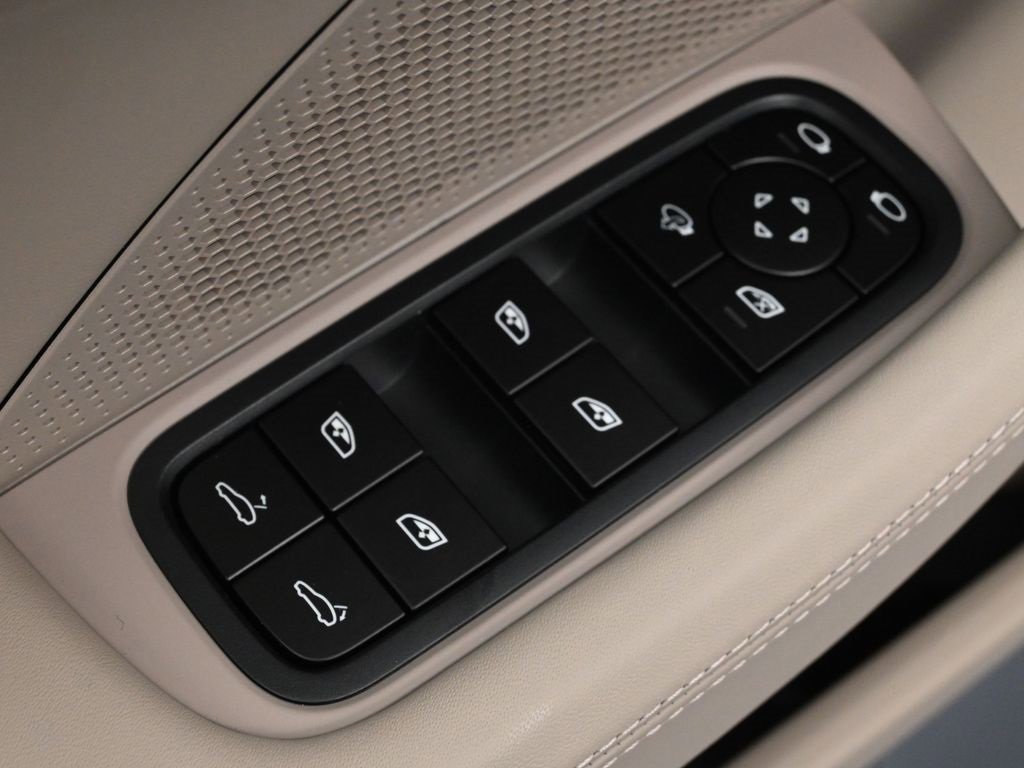 New 2026 Porsche Panamera 4 image 18