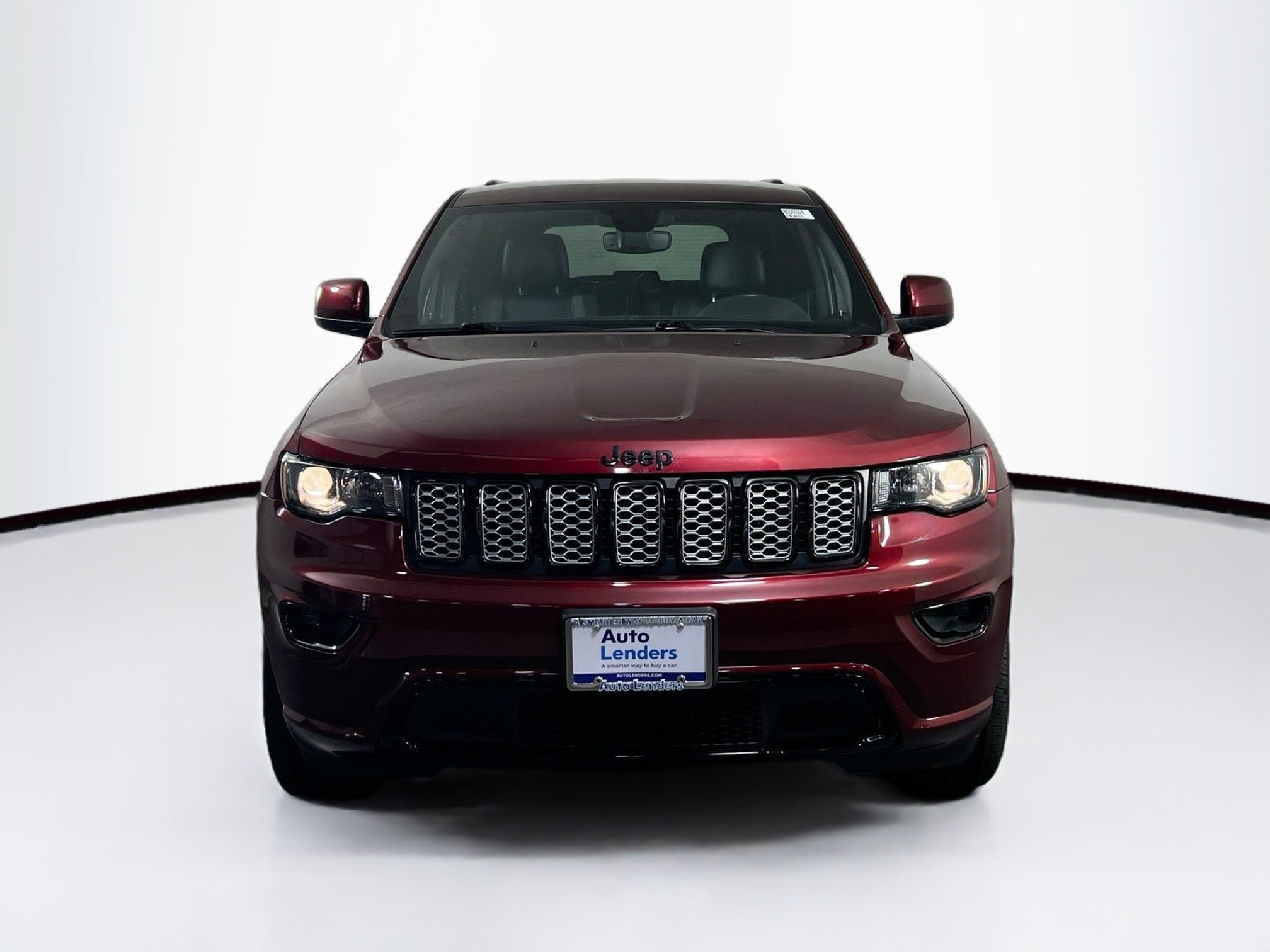 Used 2022 Jeep Grand Cherokee Laredo X image 2