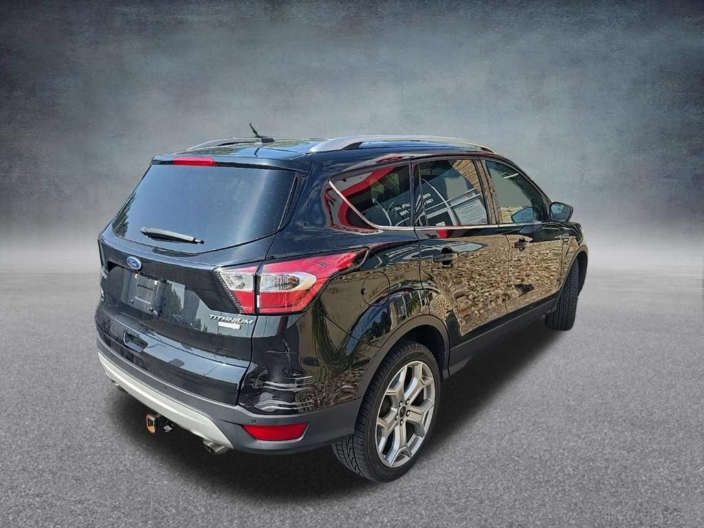 Used 2017 Ford Escape Titanium FWD image 9