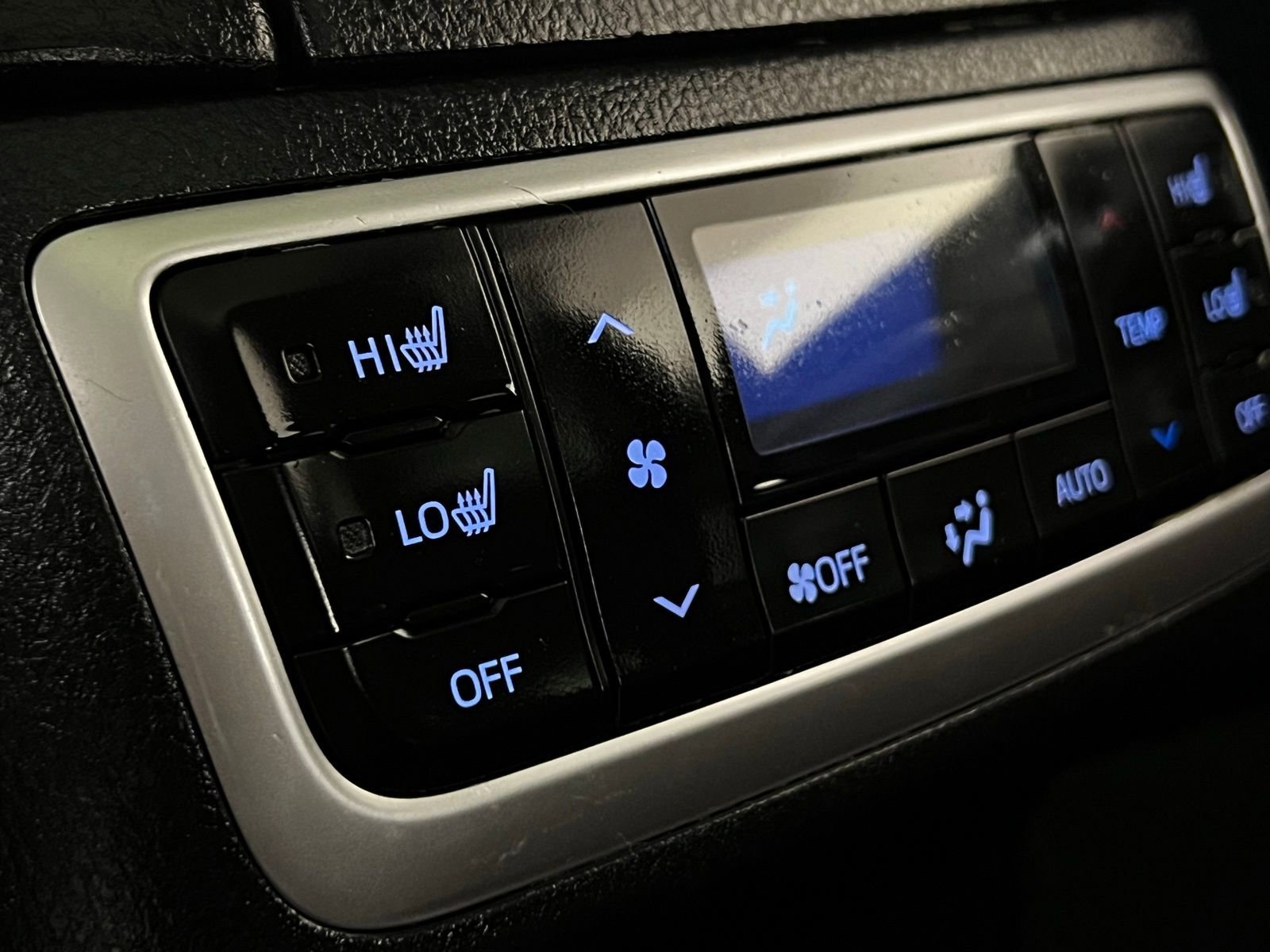 Used 2018 Toyota Highlander Limited Platinum image 29