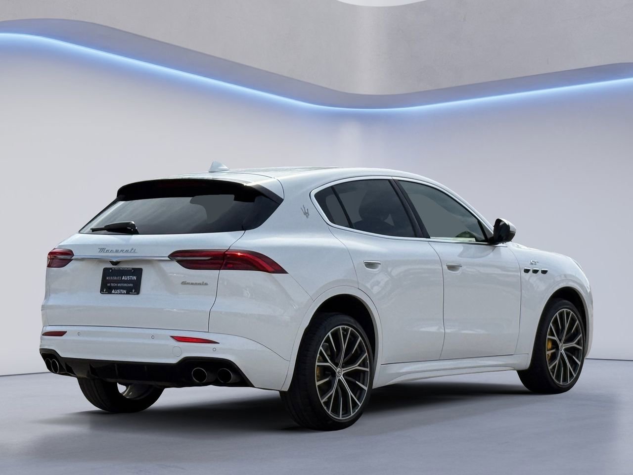 Certified 2023 Maserati Grecale GT image 10