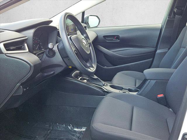Used 2025 Toyota Corolla LE image 14