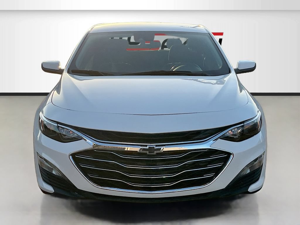 Used 2024 Chevrolet Malibu RS w/ LPO, Floor Liner Package FWD image 2