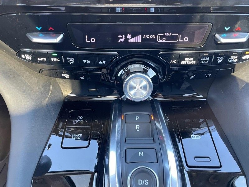 Certified 2025 Acura MDX w/ Technology Package image 9