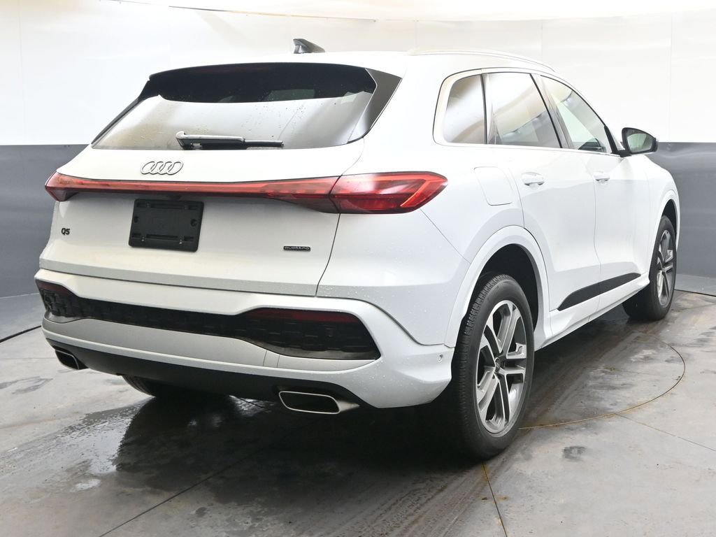 Certified 2025 Audi Q5 Premium w/ 19" Wheel Package image 5