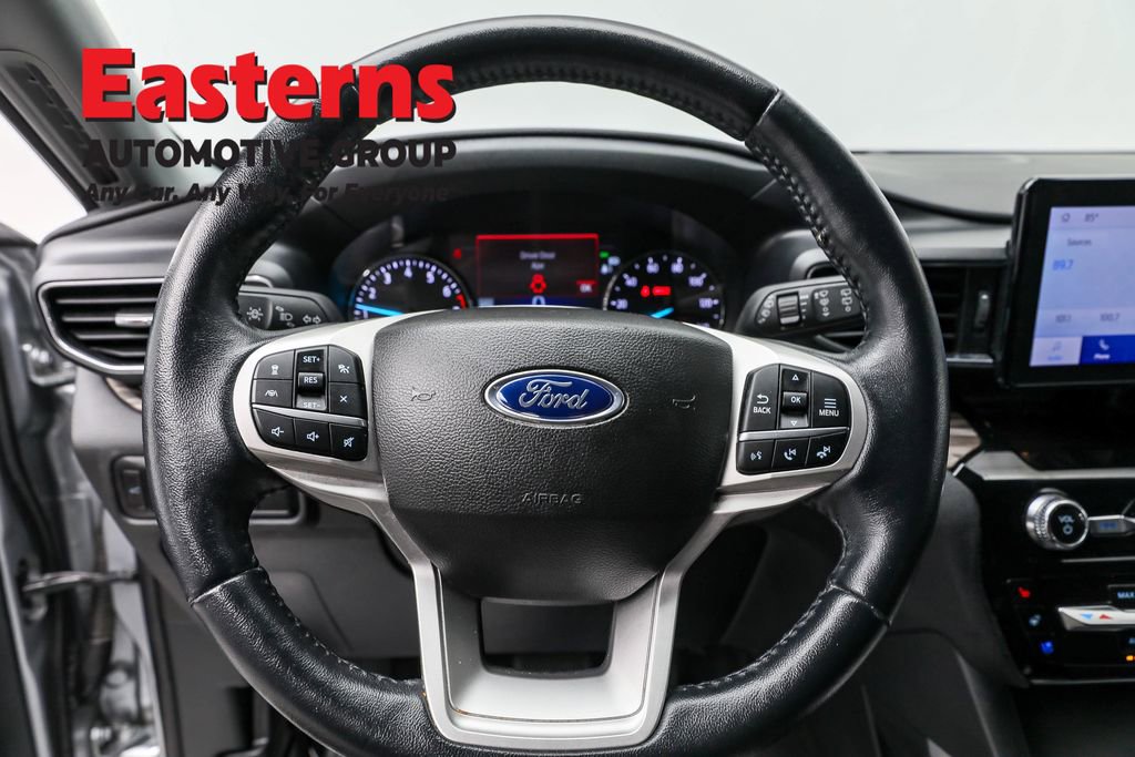Used 2023 Ford Explorer Limited w/ Equipment Group 301A image 10