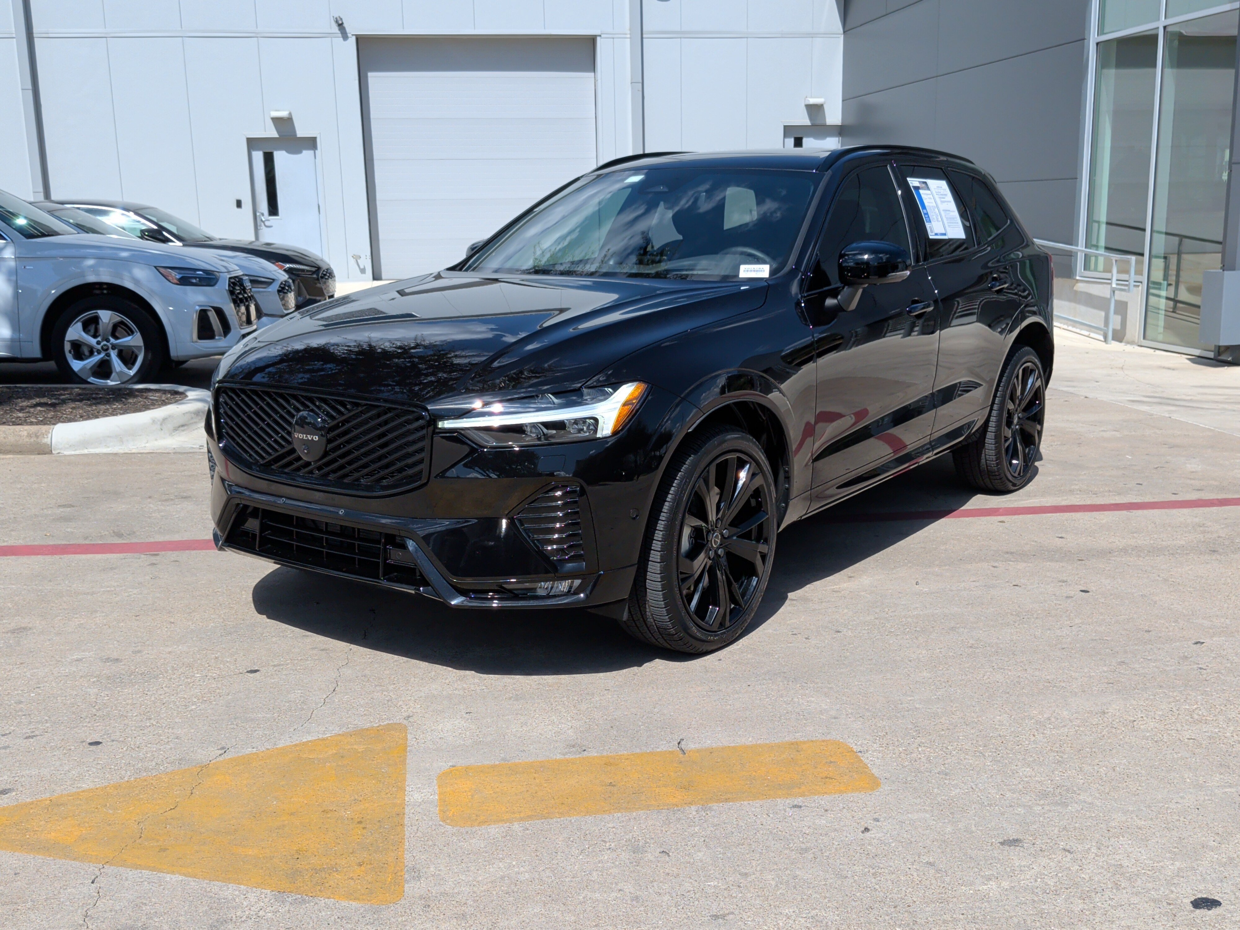 Used 2026 Volvo XC60 B5 Ultra w/ Protection Package Premier AWD/4WD image 5