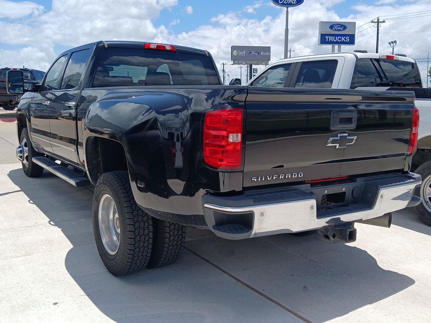 Used 2017 Chevrolet Silverado 3500 LTZ w/ Duramax Plus Package AWD/4WD image 10