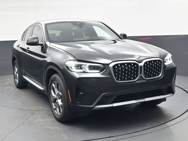 Used 2025 BMW X4 xDrive30i AWD/4WD image 11