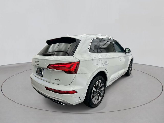 Used 2023 Audi Q5 2.0T Premium w/ Convenience Package AWD/4WD image 4