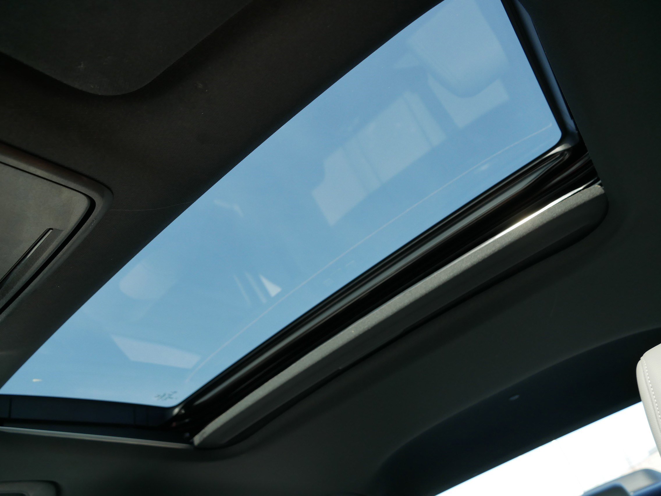 Used 2025 Honda Civic Sport Touring image 32