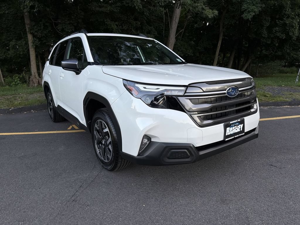 Used 2026 Subaru Forester Premium AWD/4WD image 2