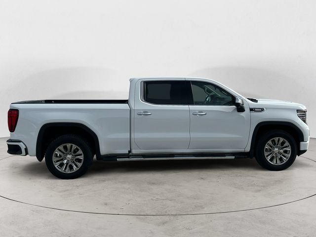 Used 2023 GMC Sierra 1500 Denali w/ Technology Package AWD/4WD image 6