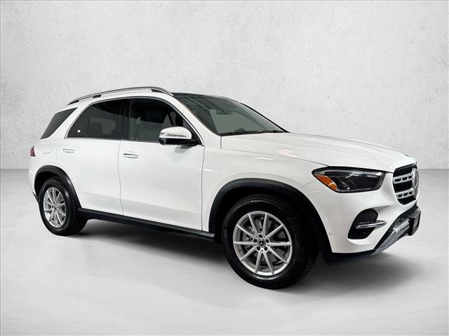 Used 2025 Mercedes-Benz GLE 350 4MATIC image 3