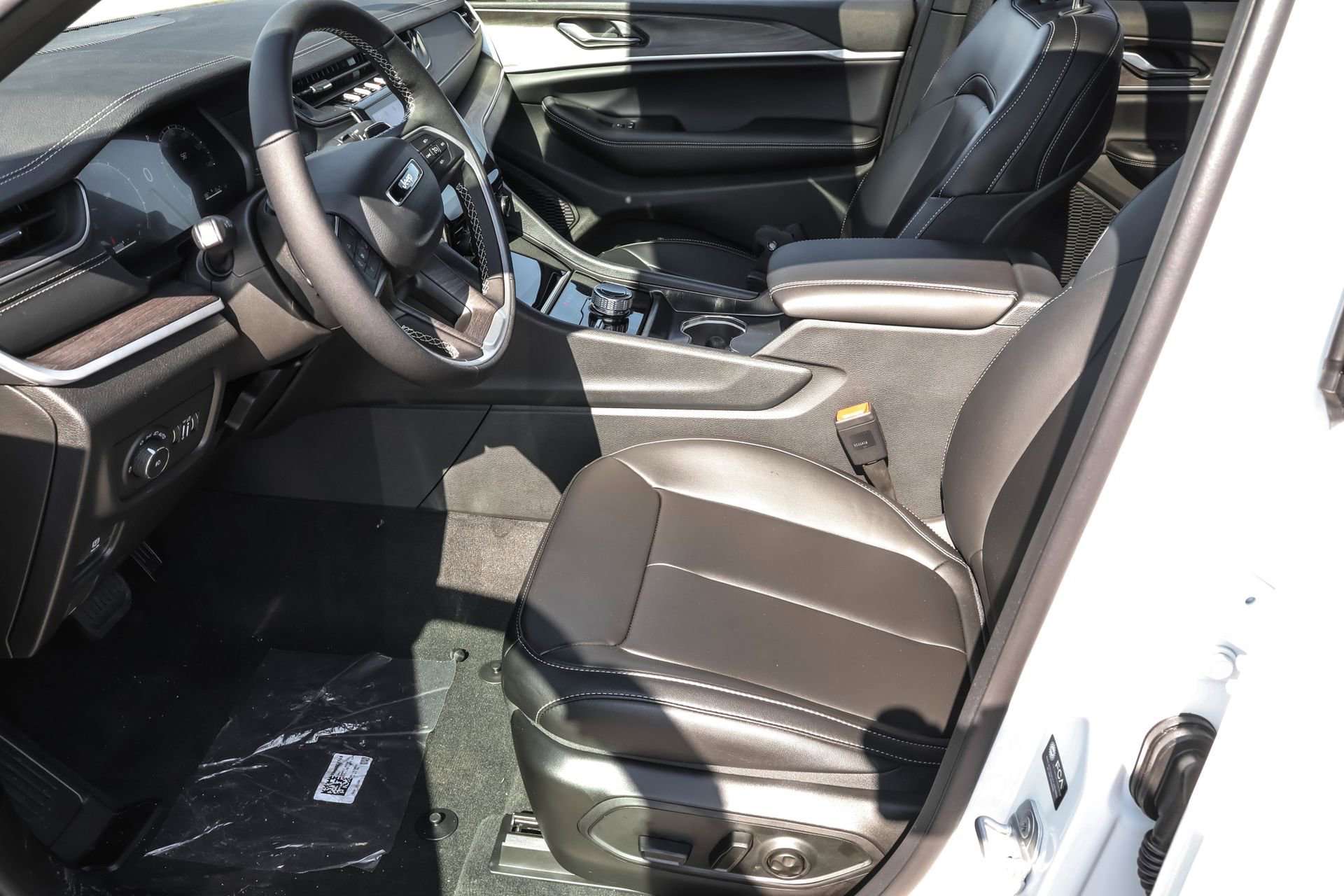 New 2025 Jeep Grand Cherokee Limited image 5