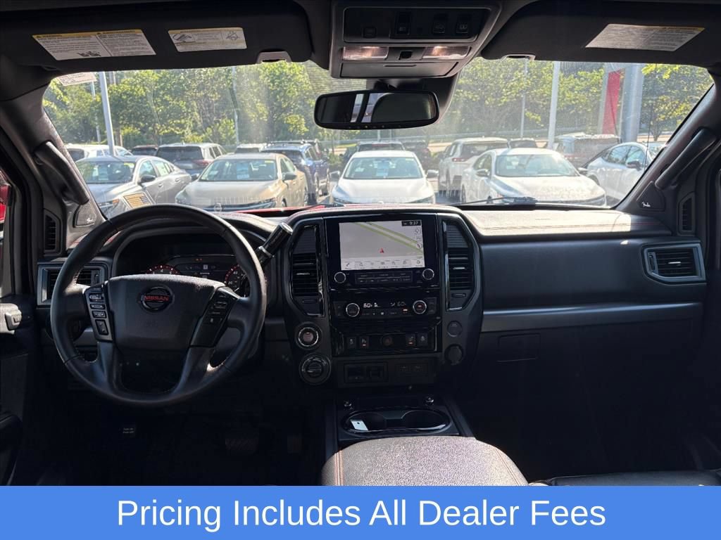 Used 2021 Nissan Titan PRO-4X w/ Pro-4x Convenience Package AWD/4WD image 8