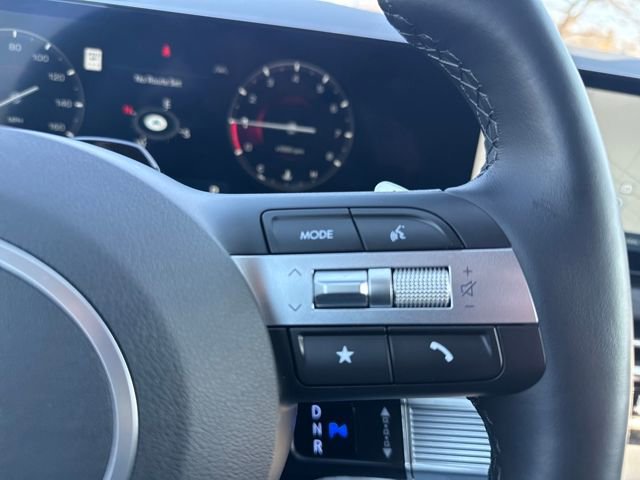 Certified 2025 Hyundai Tucson Limited AWD/4WD image 27