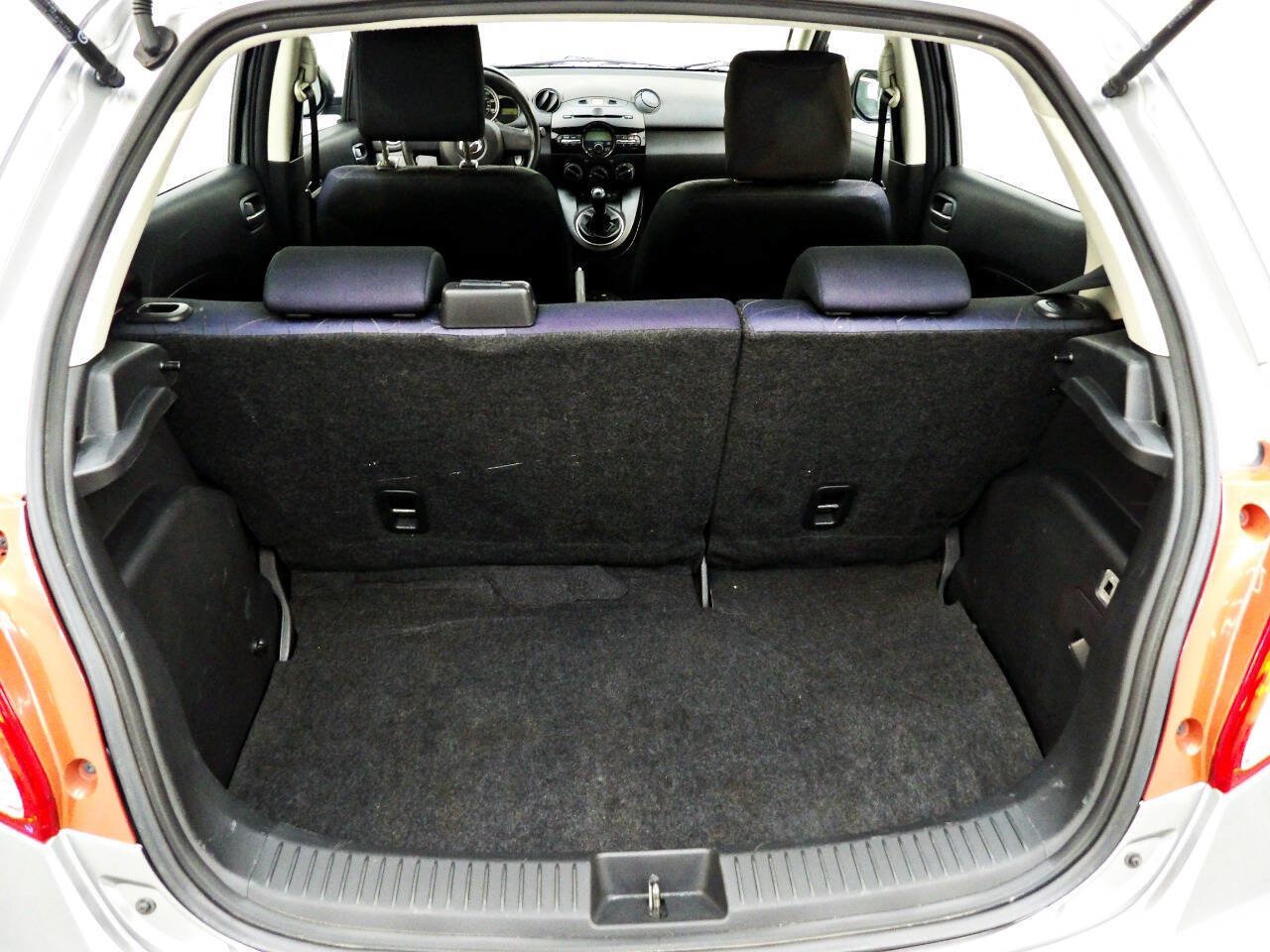 Used 2013 MAZDA MAZDA2 Sport FWD image 13