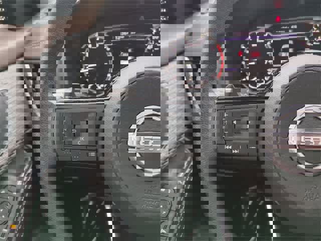 Used 2023 Nissan Rogue SV image 24