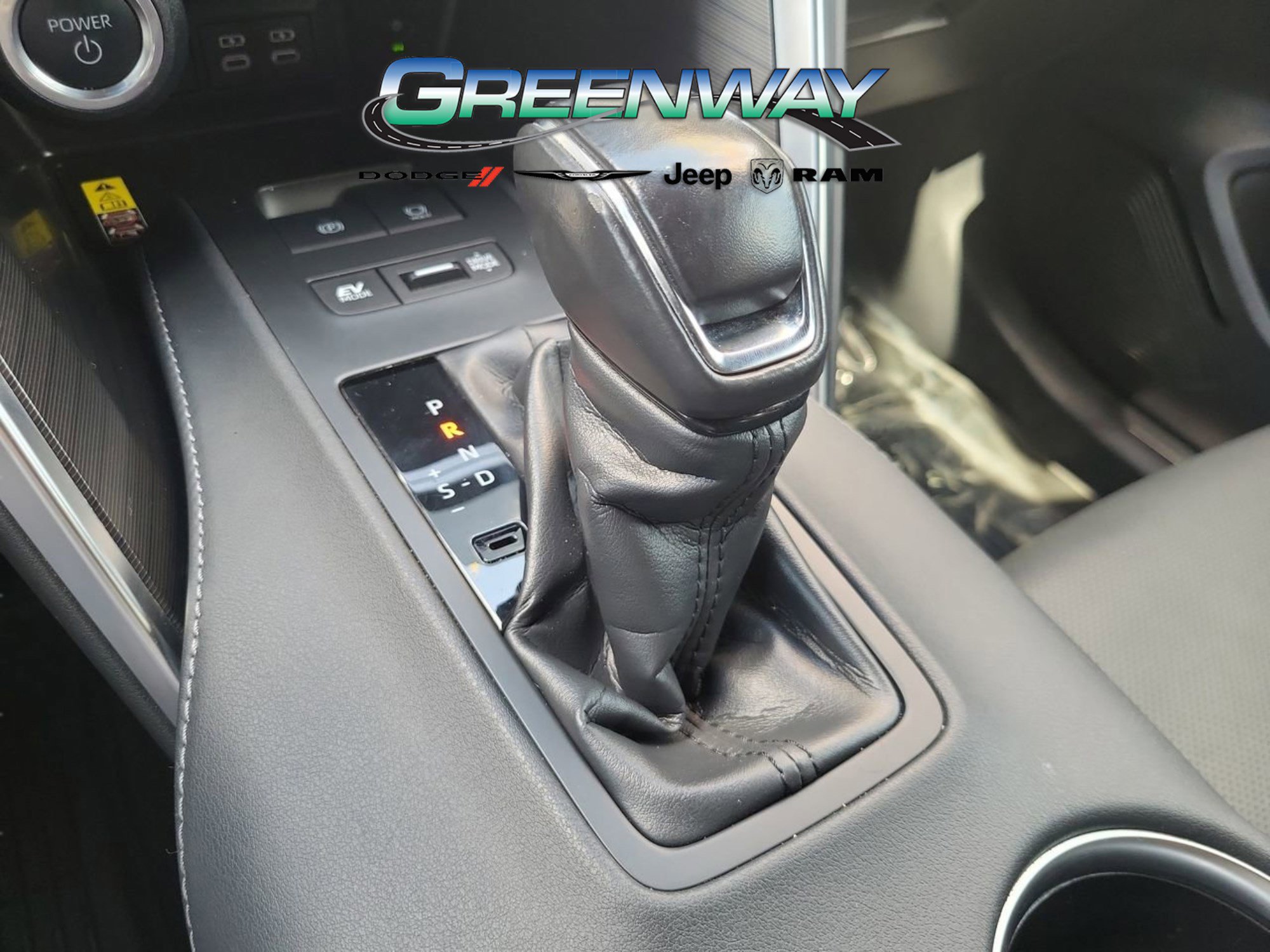 Used 2024 Toyota Venza Limited AWD/4WD image 18