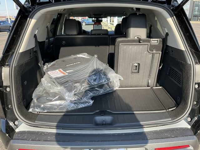 New 2026 Nissan Pathfinder SL w/ Cargo Package image 31