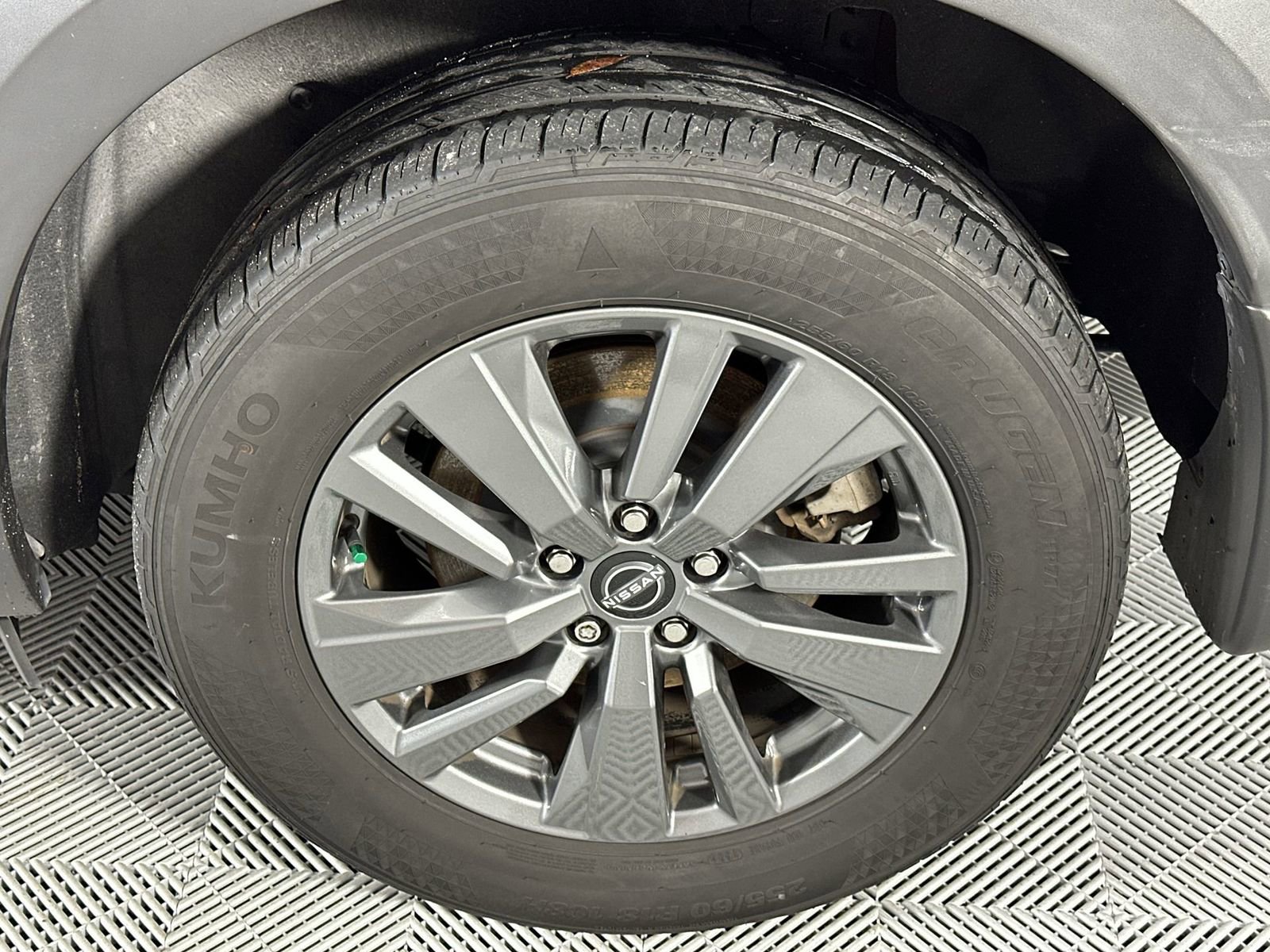 Used 2022 Nissan Pathfinder SV FWD image 10