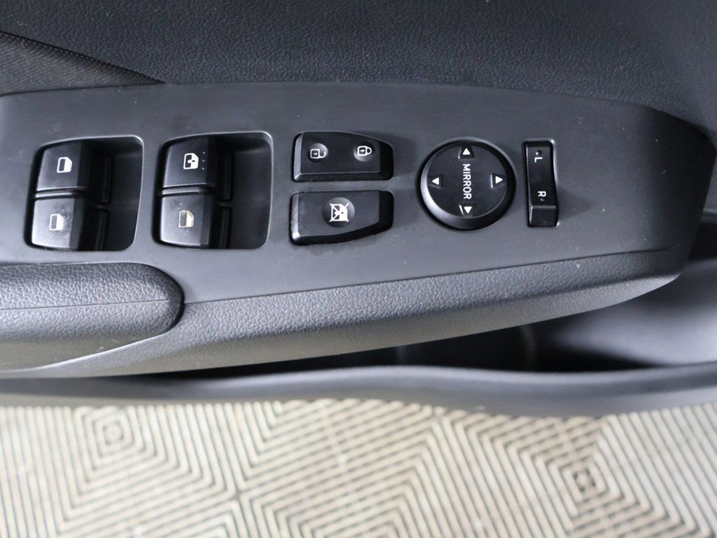 Used 2022 Hyundai Accent SEL image 32