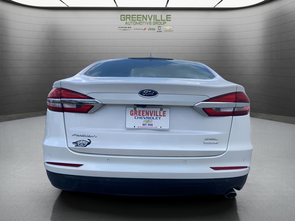 Used 2019 Ford Fusion SEL image 5