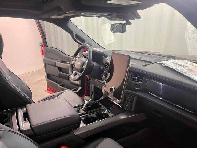 New 2023 Ford F150 Lightning Lariat w/ Equipment Group 511A High image 24
