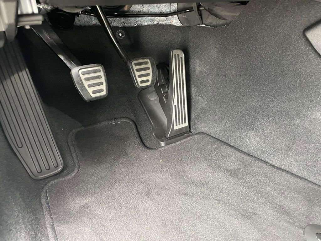 Used 2024 Chevrolet Camaro SS RWD image 16