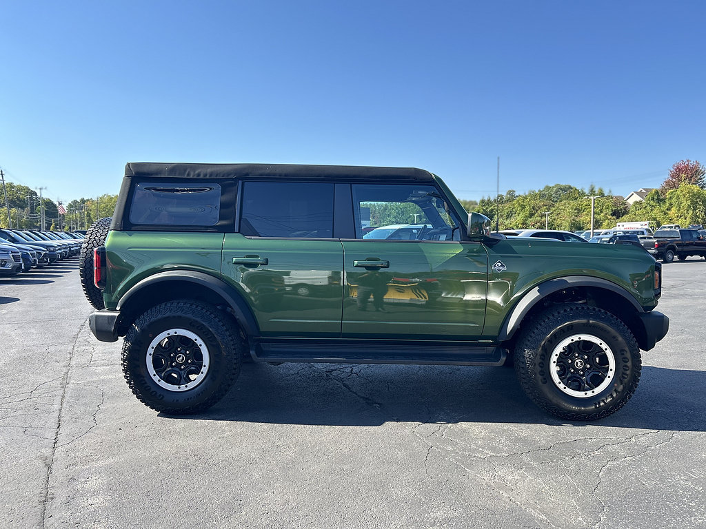 Used 2025 Ford Bronco Outer Banks w/ Sasquatch Package AWD/4WD image 6