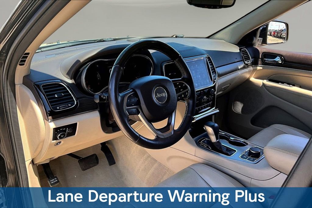 Used 2020 Jeep Grand Cherokee Overland AWD/4WD image 18