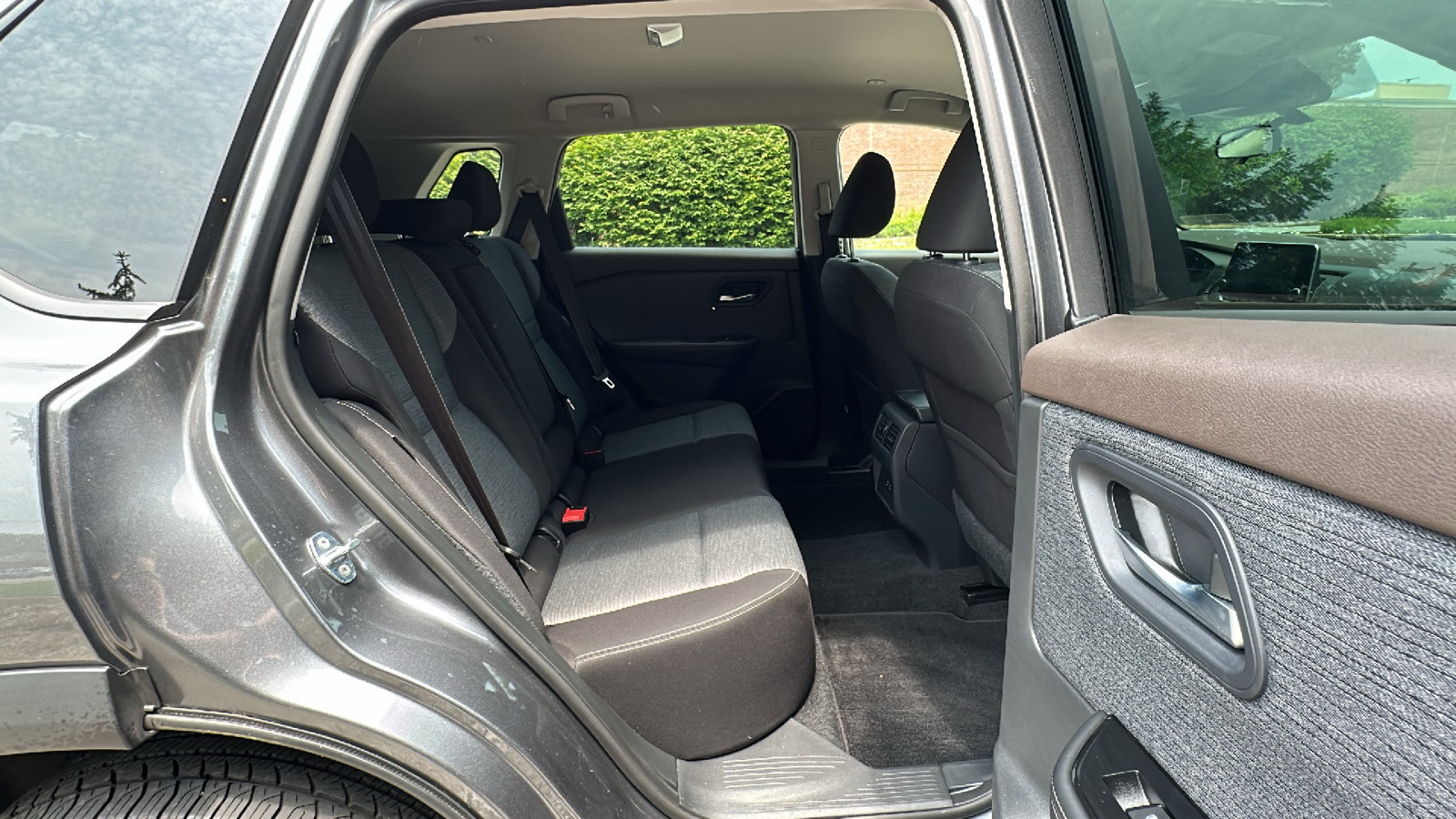 Certified 2022 Nissan Rogue SV AWD/4WD image 23