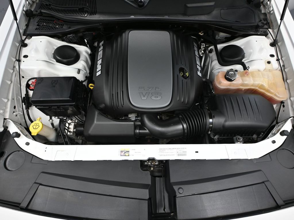 Used 2013 Dodge Challenger R/T image 44