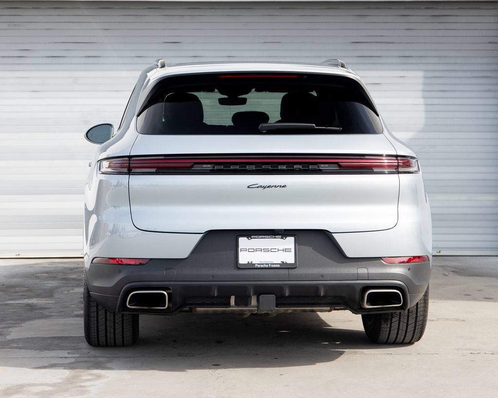 Certified 2026 Porsche Cayenne AWD/4WD image 6