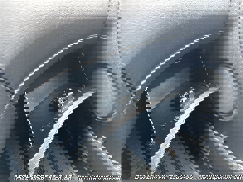 Used 2005 Chrysler Pacifica Touring w/ Heated Seat Group image 13