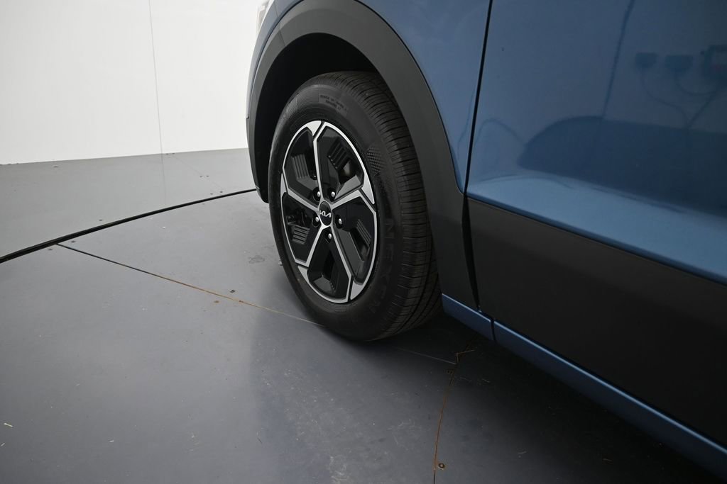 New 2026 Kia Niro EX FWD image 12