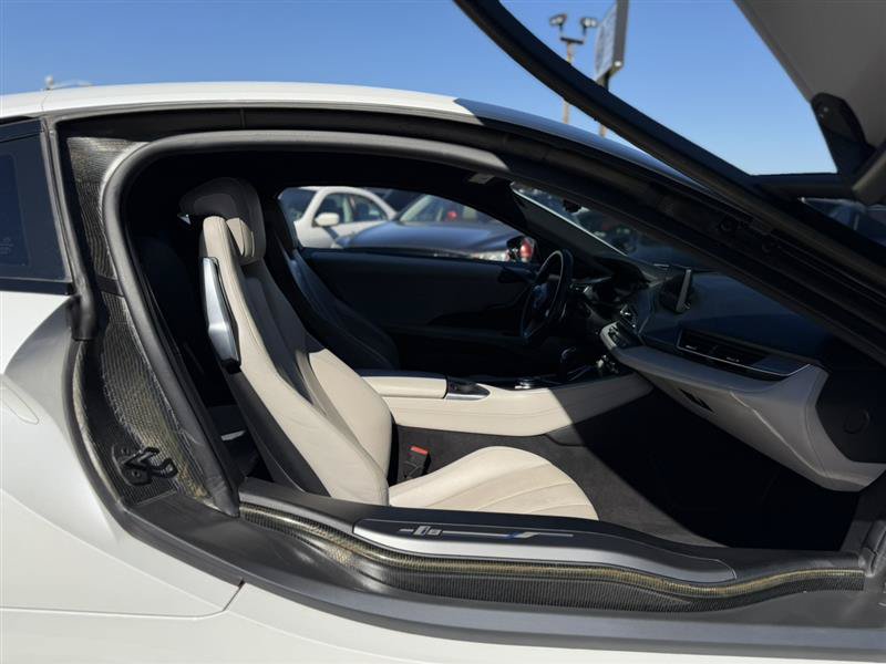 Used 2015 BMW i8 AWD/4WD image 47