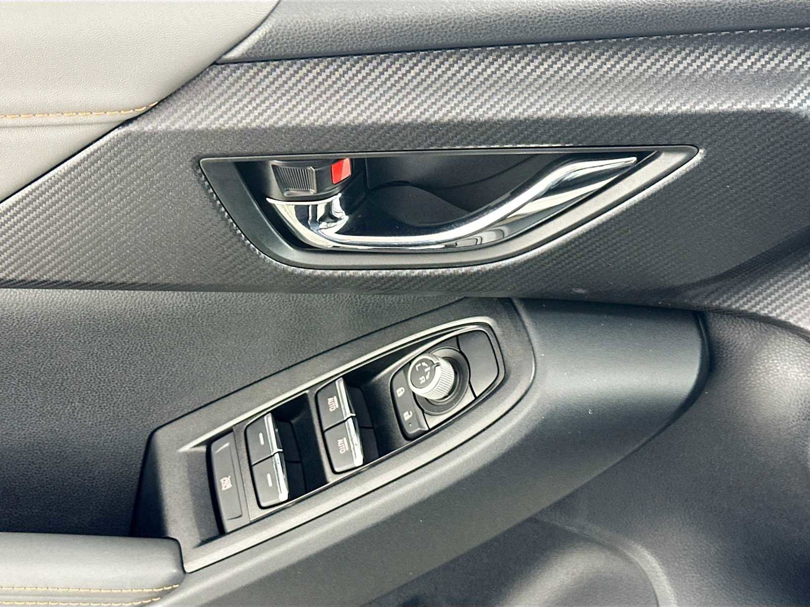 Certified 2025 Subaru Crosstrek 2.5i Limited w/ Popular Package #3A image 16