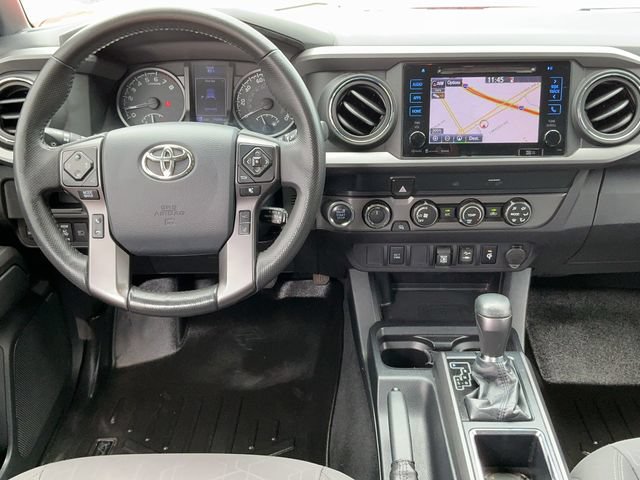 Used 2019 Toyota Tacoma TRD Off-Road AWD/4WD image 11