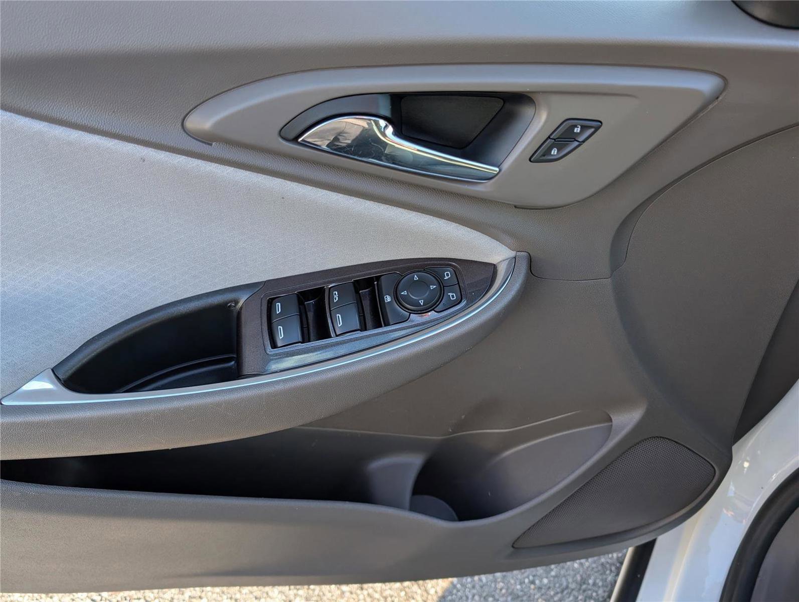 Used 2022 Chevrolet Malibu LT image 19