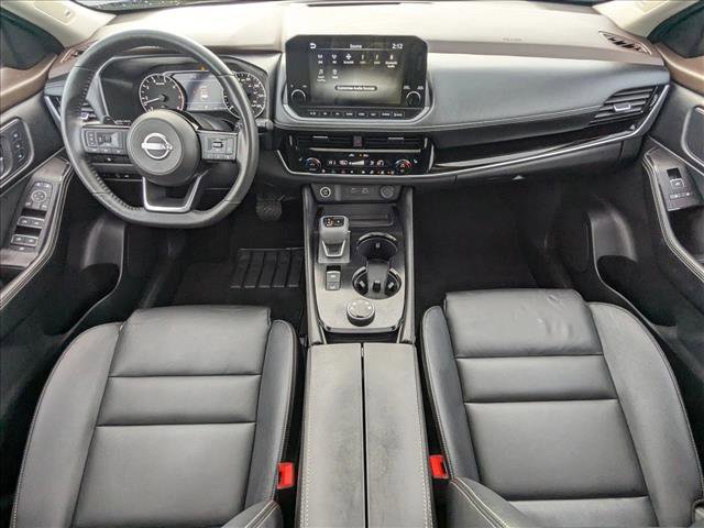 Used 2023 Nissan Rogue SL w/ SL Premium Package image 18