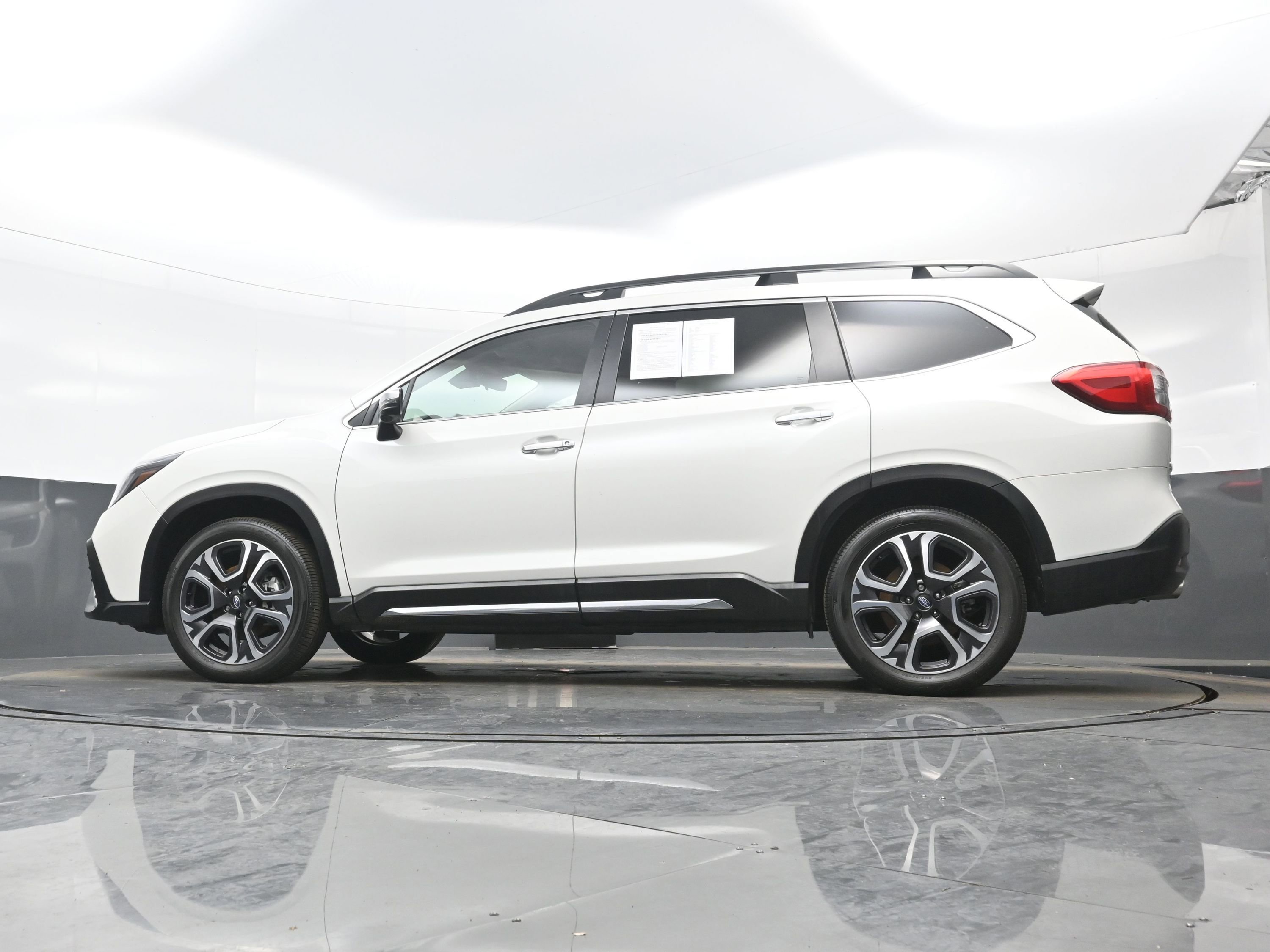 Used 2023 Subaru Ascent Touring image 29