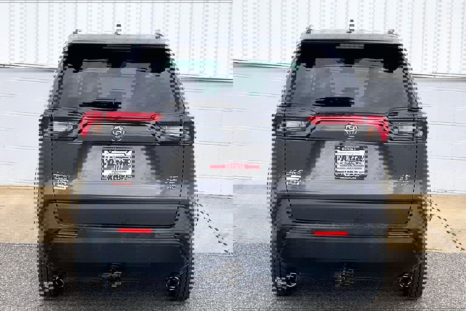 Used 2022 Toyota RAV4 XLE image 5