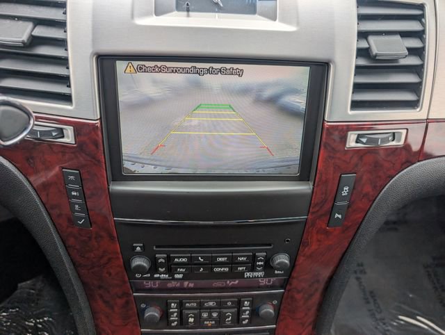 Used 2013 Cadillac Escalade Luxury image 14